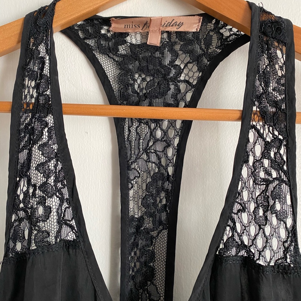Romper - Picture 2 of 4